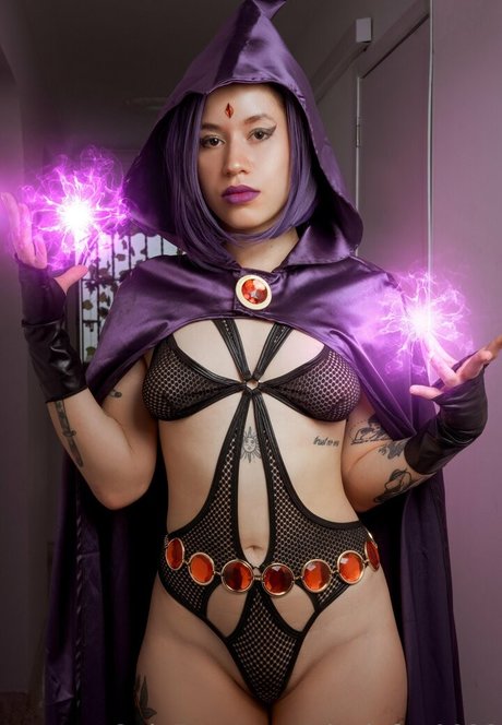 nicolefox0023 model pornographic pic