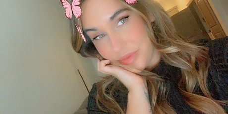 scout model nude picture