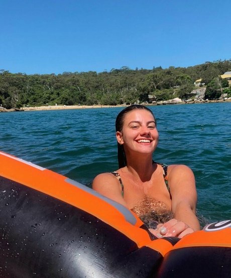 Tiana Hawkins model sexy pictures