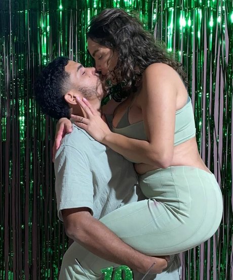 Alice M xxx model galleries