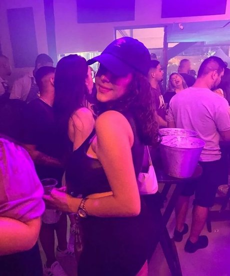 Alice M hot star images