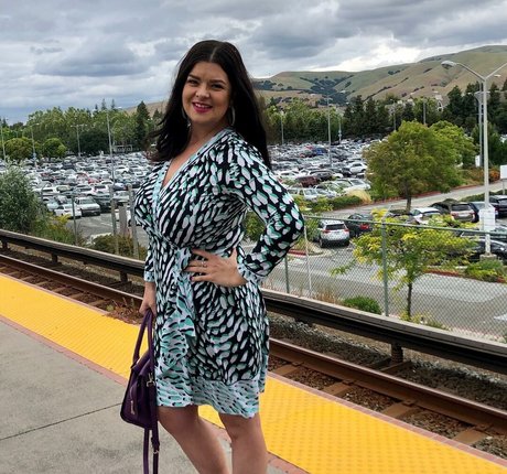 Terrisa Bukovinac model perfect img