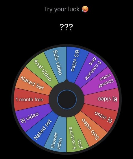 freeluie hot model pic