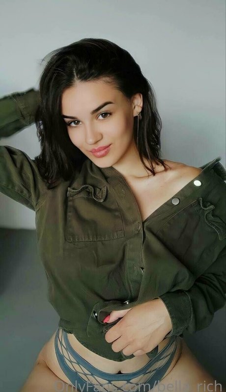 bella rich star sex picture