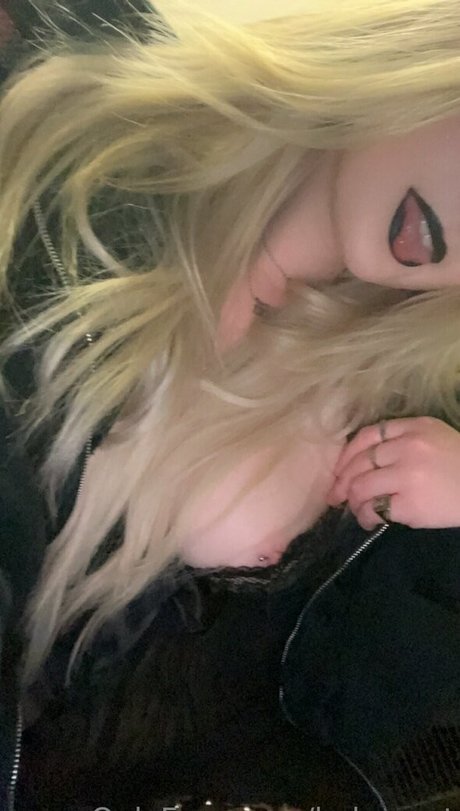 horrorcxnt model free pictures