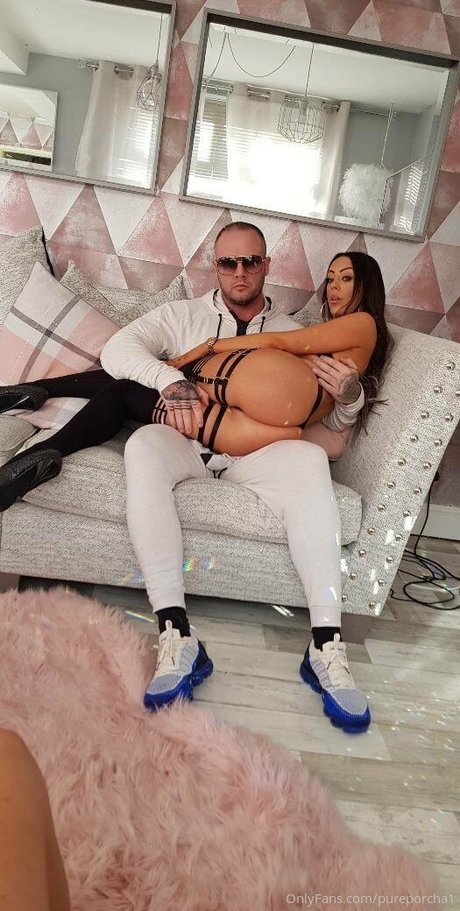 hotnaughtygirlfriend1 erotic pornstar picture