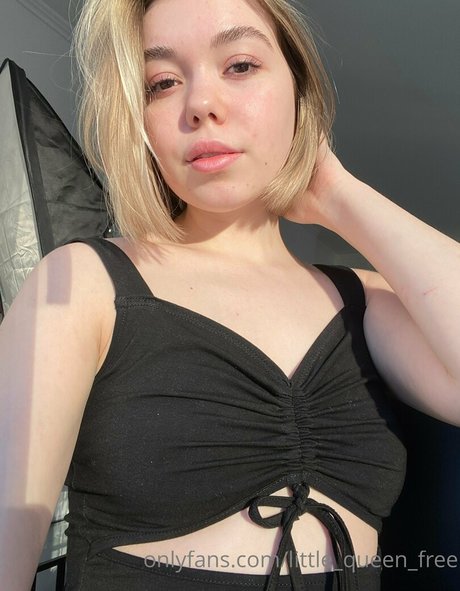 little queen free model exclusive images