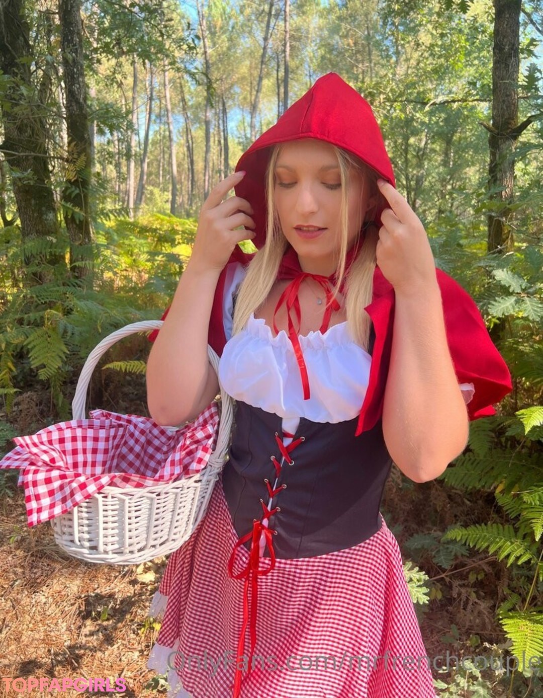 mrfrenchcouple art model img