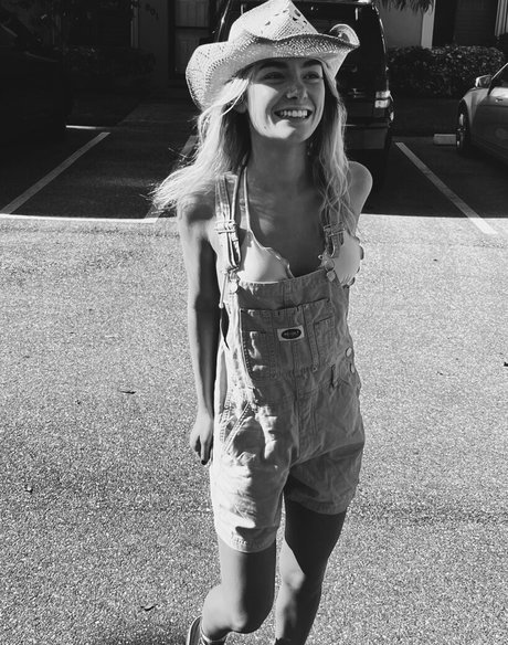 redhead skinny onlyfans pornos gallery