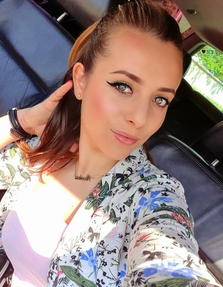 nyconik star nudes photos