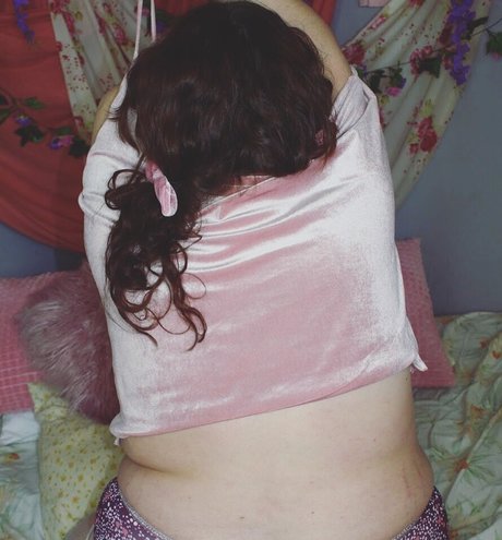 honeybuntv exclusive actress pics