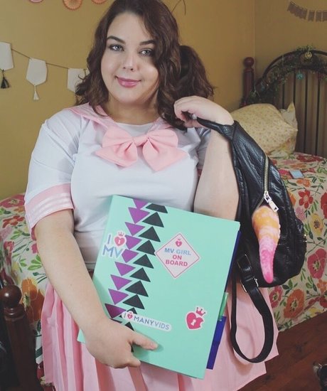 honeybuntv star top photo