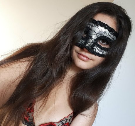 yourgothicho hot model pic