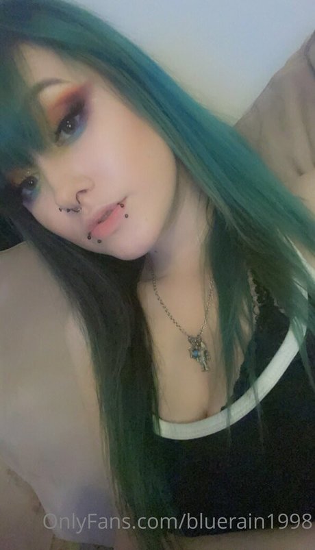 bluerain1998 model nude photo