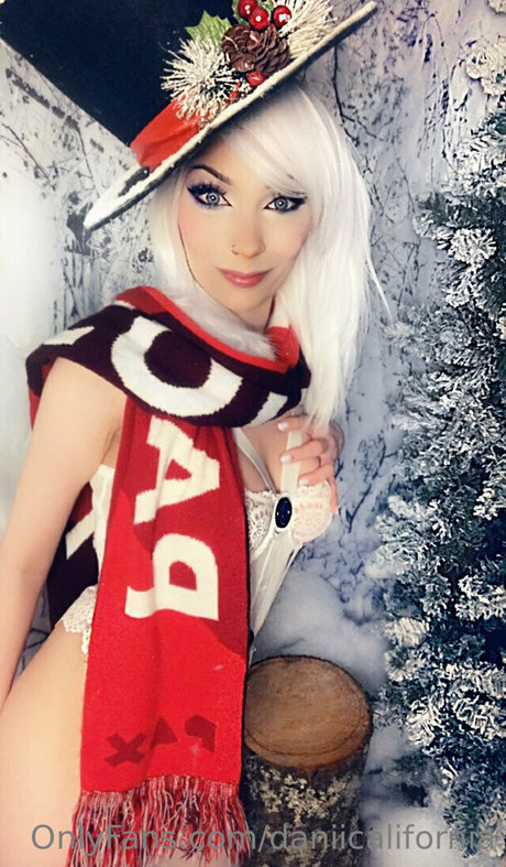 daniicalifornia naked pornstar pictures