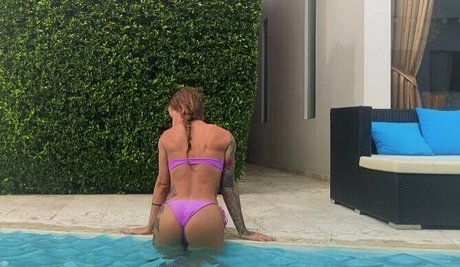 beebeefitgirl adult star pictures