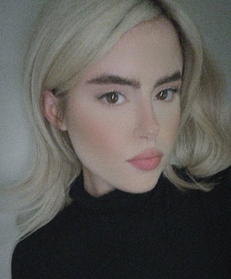 Kiiara model top photos