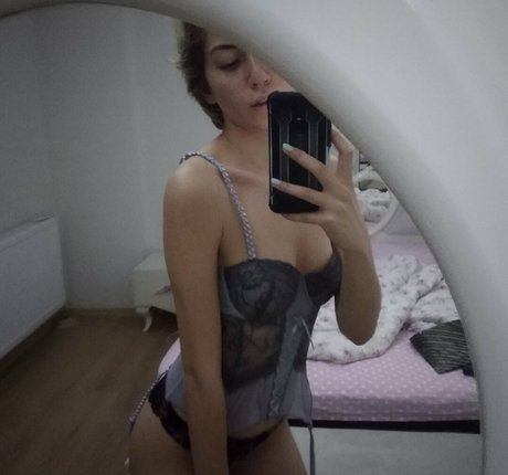 Busra cabuk star hd pictures