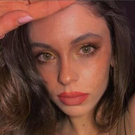 covonemiyy pornstar erotic images