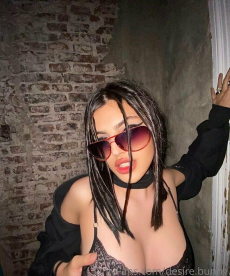 desire bunny model free img