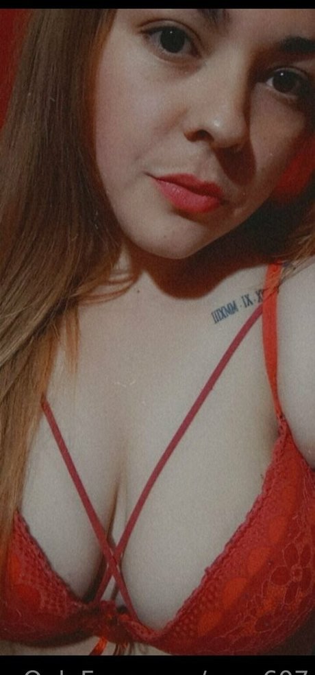 uma607 model top photos