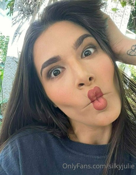 silkyjulie best model galleries