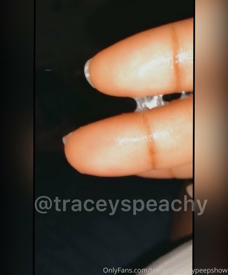 thefamouspeachesandcream model nude gallery