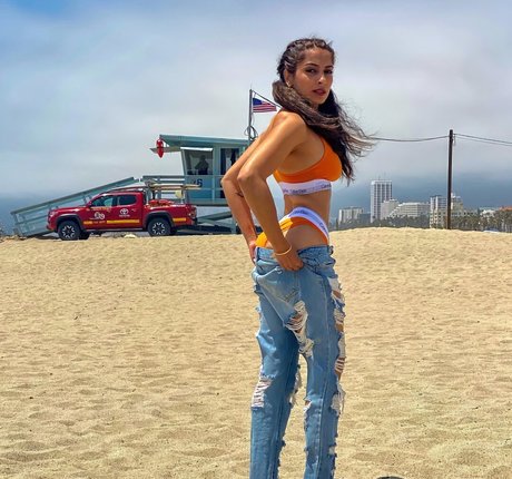 Simmi Singh art pornstar photos