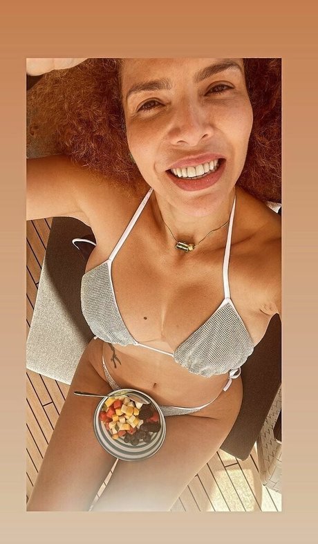 Vanessa Da Mata sexy model picture