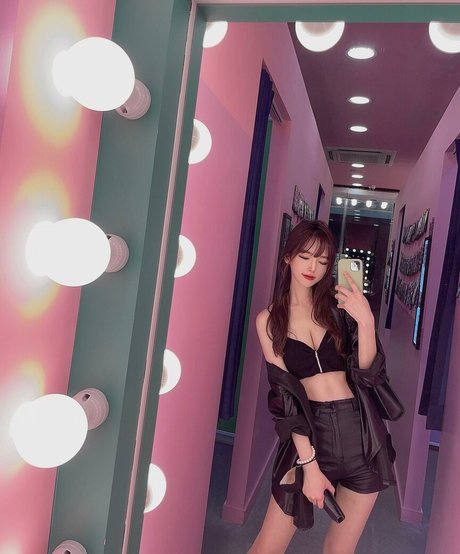 gpdnjs__k star adult picture