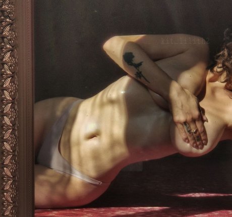 Kit Lilith pornstar nude photo