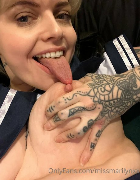 famous nude onlyfans nudes photos