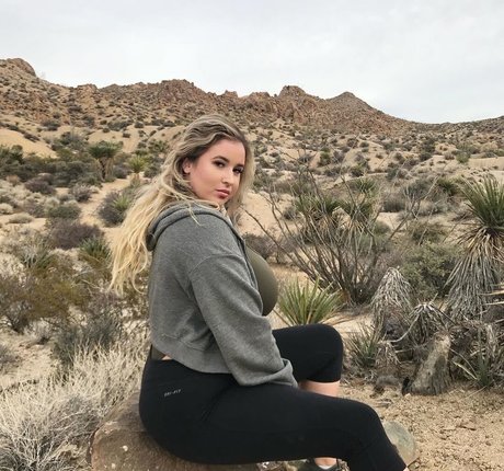 asian brunette onlyfans sexy nudes images