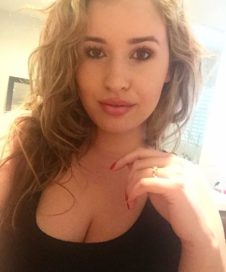 40 years old onlyfans hot naked img