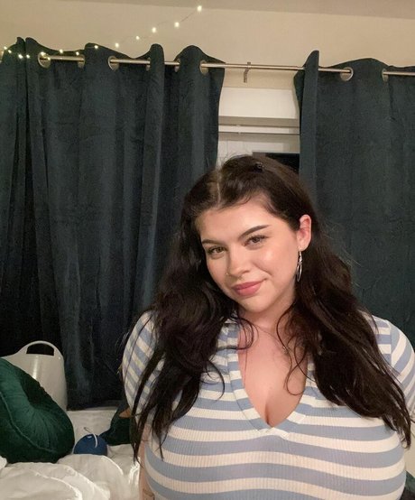 innocent onlyfans sexy img