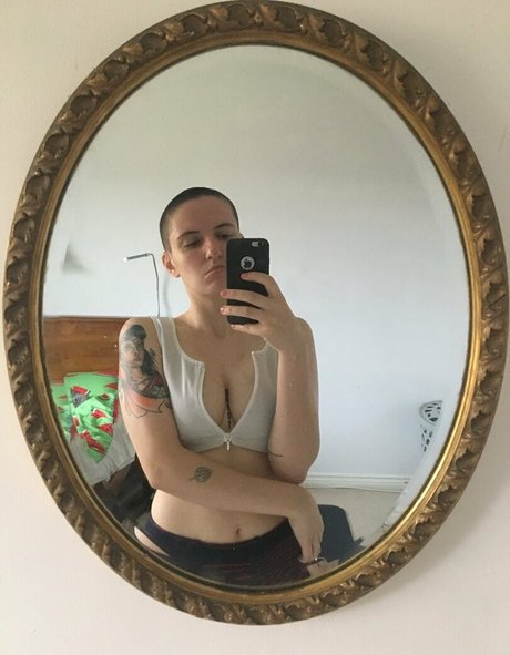 freeslxttydomboy star nudes photo