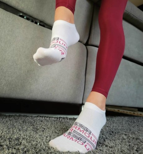 deineemily 03 porn model archive