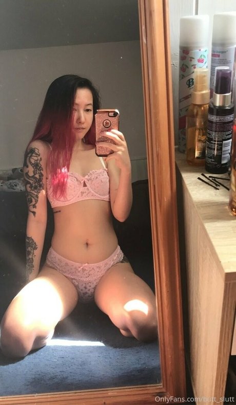 butt slutt model naked images