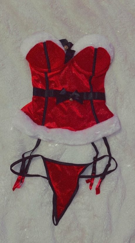 purplemamaz exclusive model img