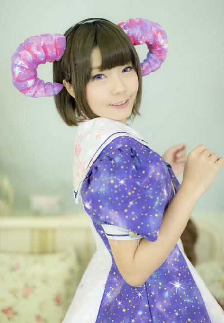 ayame apricot model hot img