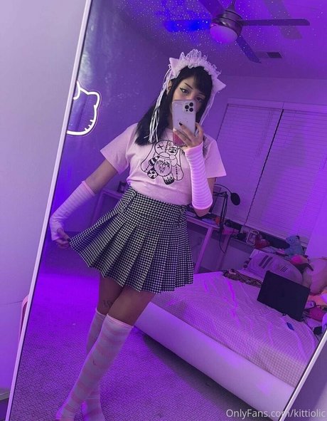 Kittiolic exclusive pornstar pics