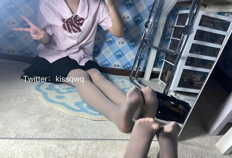 KissQwQ free star img