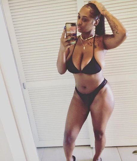 NonnieBaby pornstar perfect photos