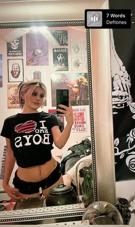 Lila Merlino nude star galleries