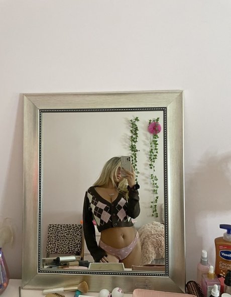 Lila Merlino pornstar naked images