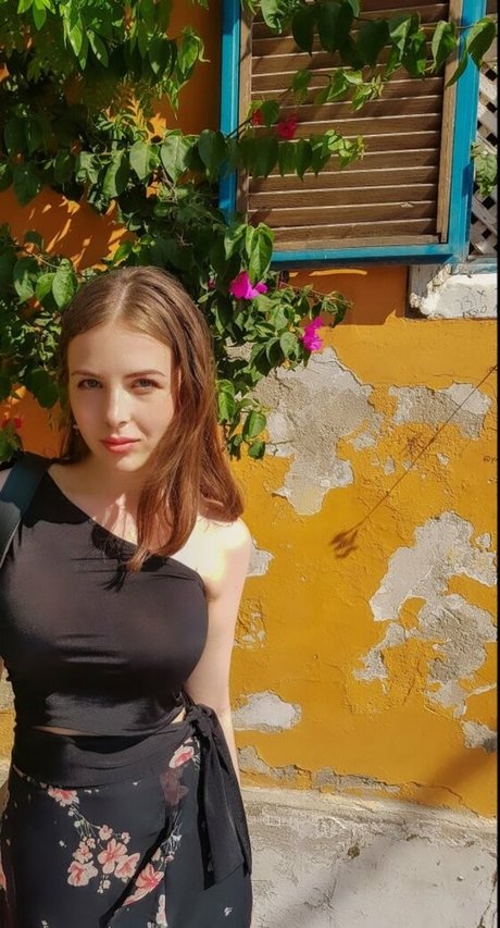 cabiriaxxx pornstar erotic photos