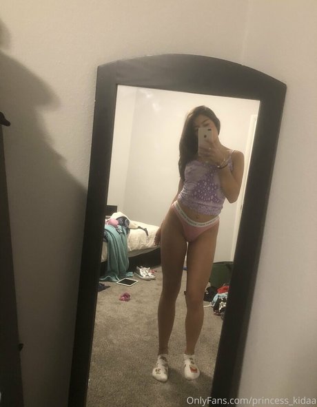 horny teen onlyfans exclusive image