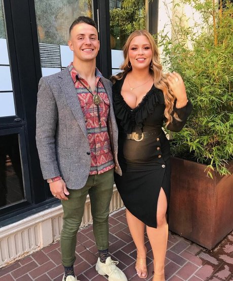 Amanda R star pornographic photo