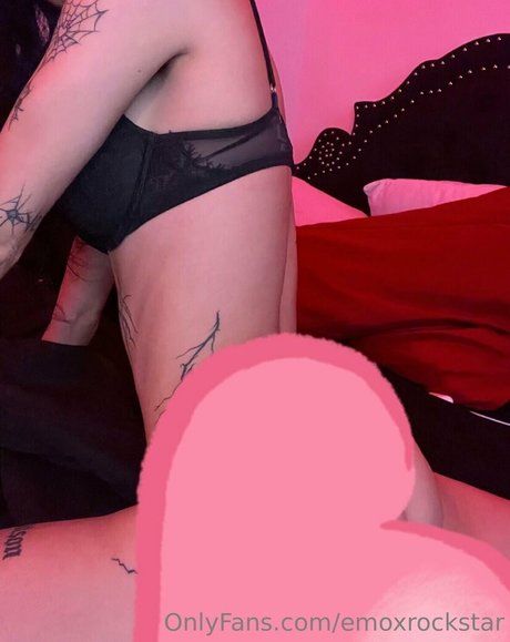 emoxrockstar model best picture