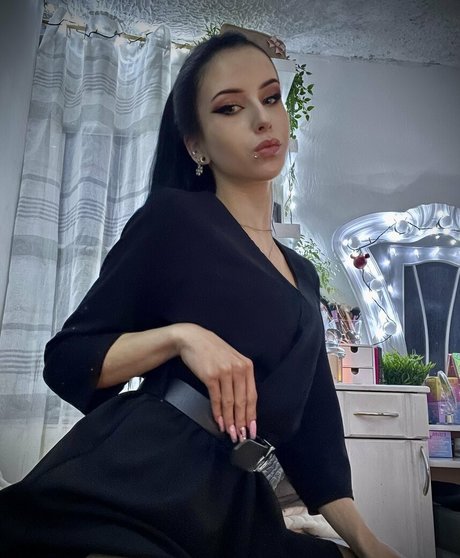 darkqueenn01 model adult img